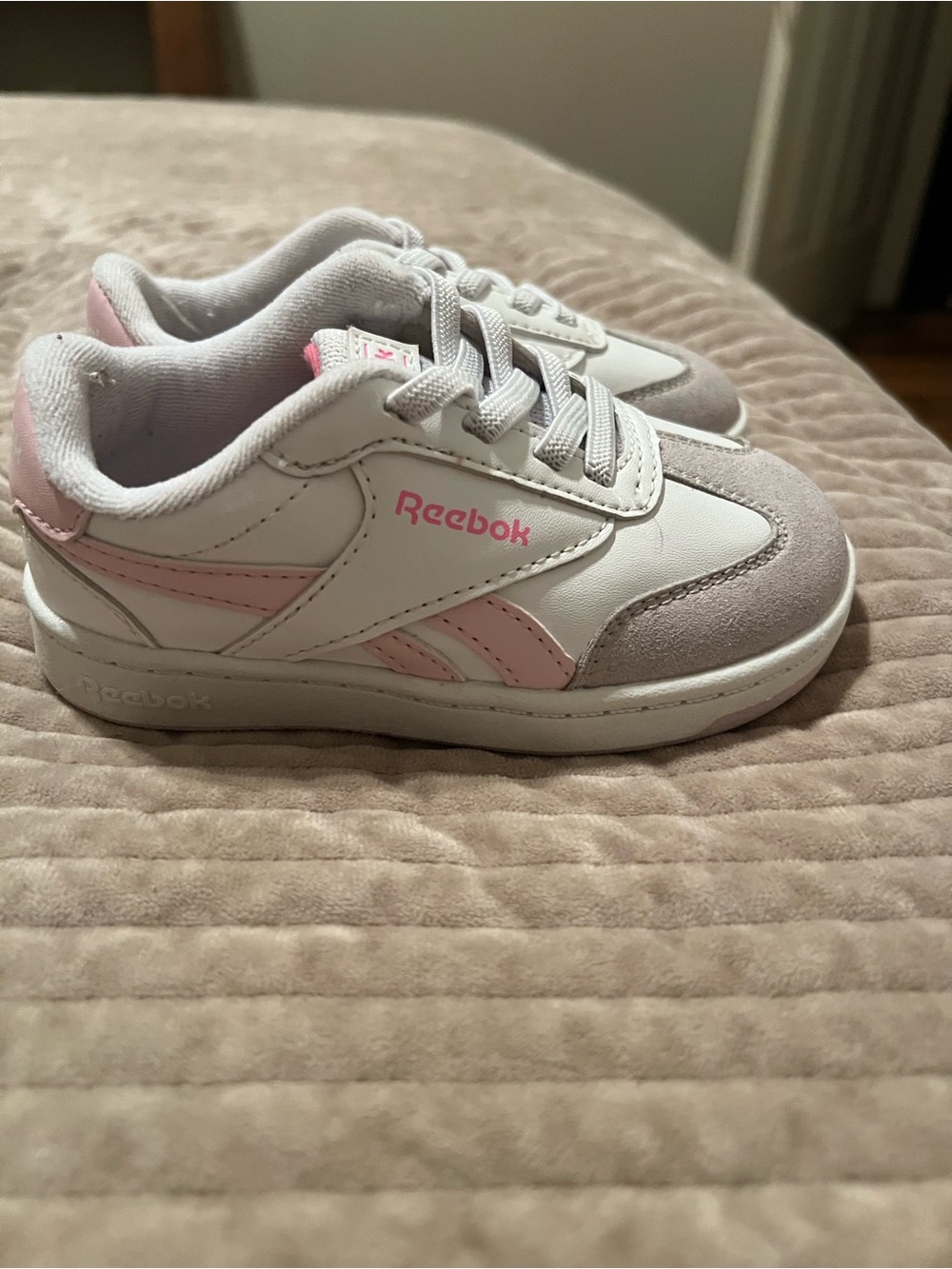 Reebok Kids White and Light Pink Low-Top Sneakers